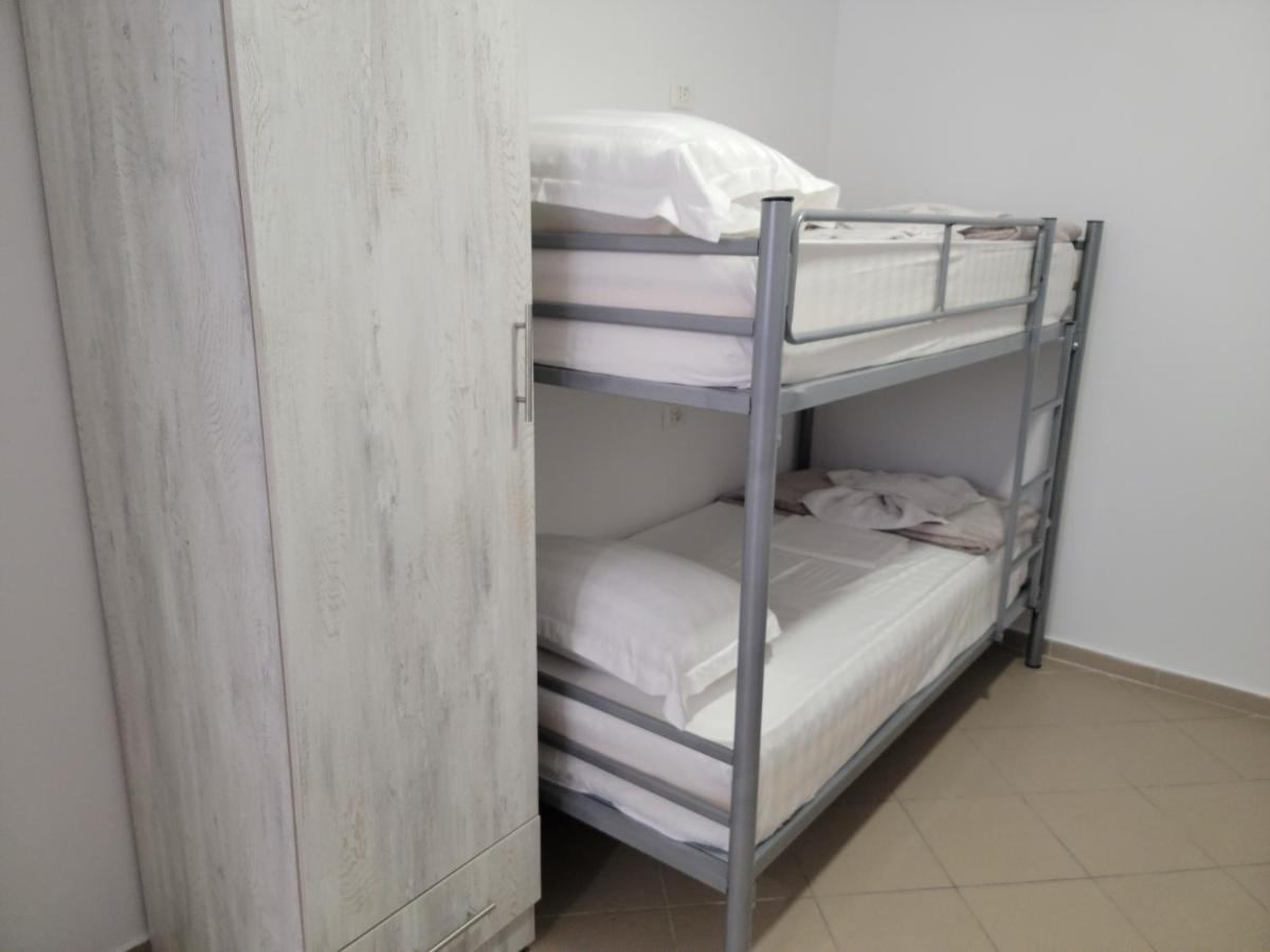 Hostel K13 Saranda Zewnętrze zdjęcie