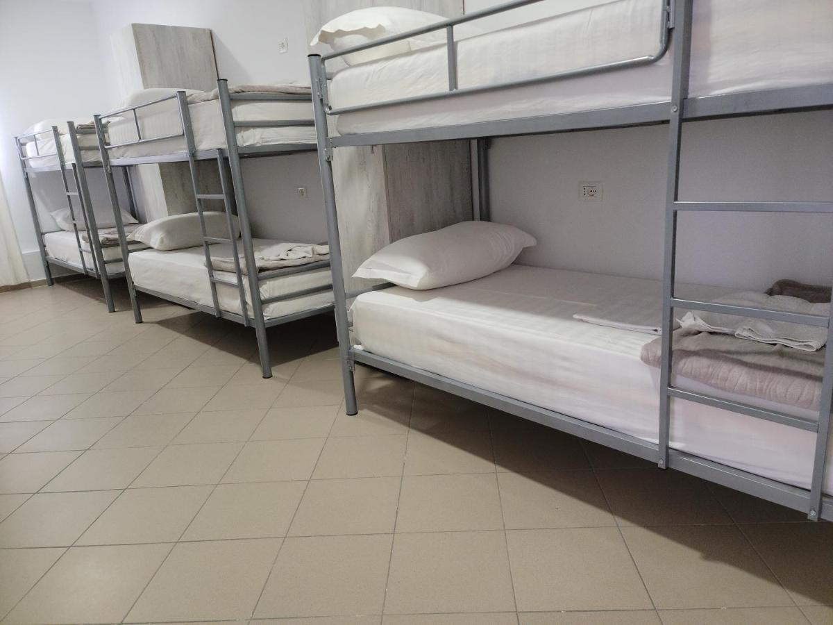 Hostel K13 Saranda Zewnętrze zdjęcie