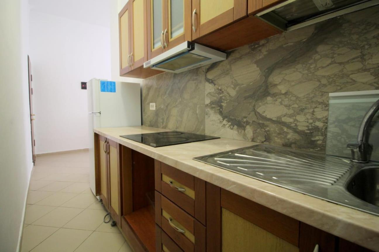 Hostel K13 Saranda Zewnętrze zdjęcie