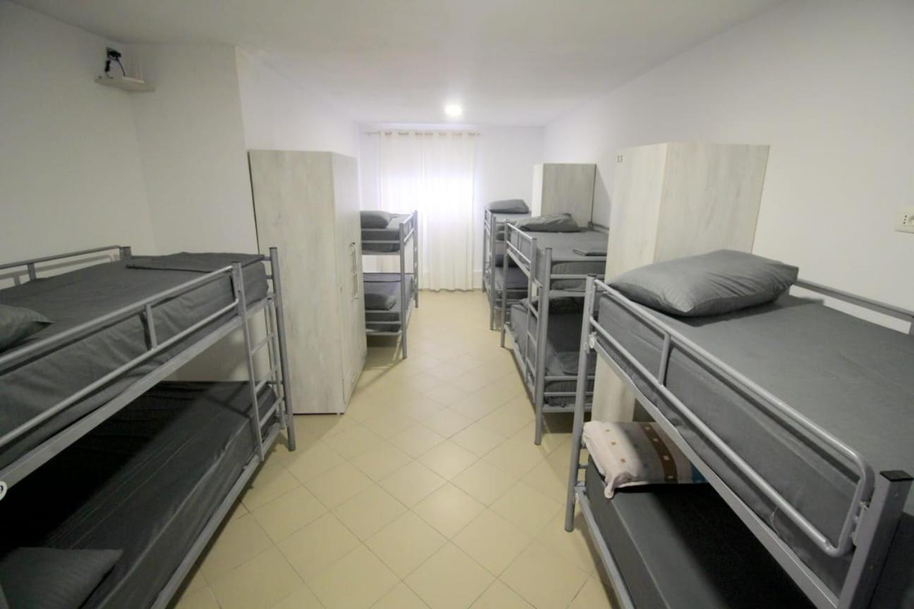 Hostel K13 Saranda Zewnętrze zdjęcie