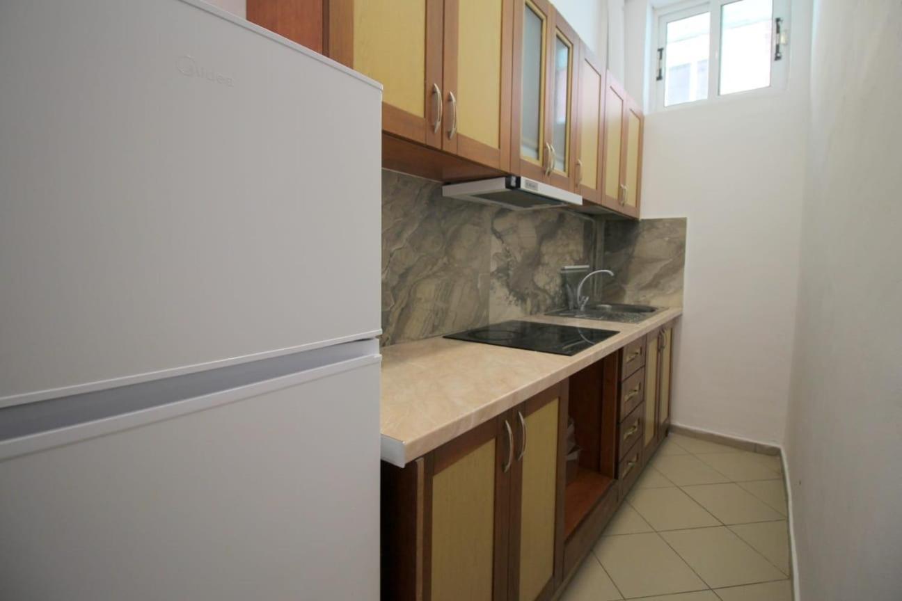 Hostel K13 Saranda Zewnętrze zdjęcie