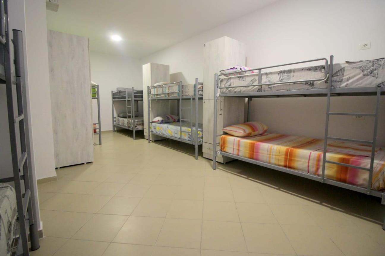 Hostel K13 Saranda Zewnętrze zdjęcie