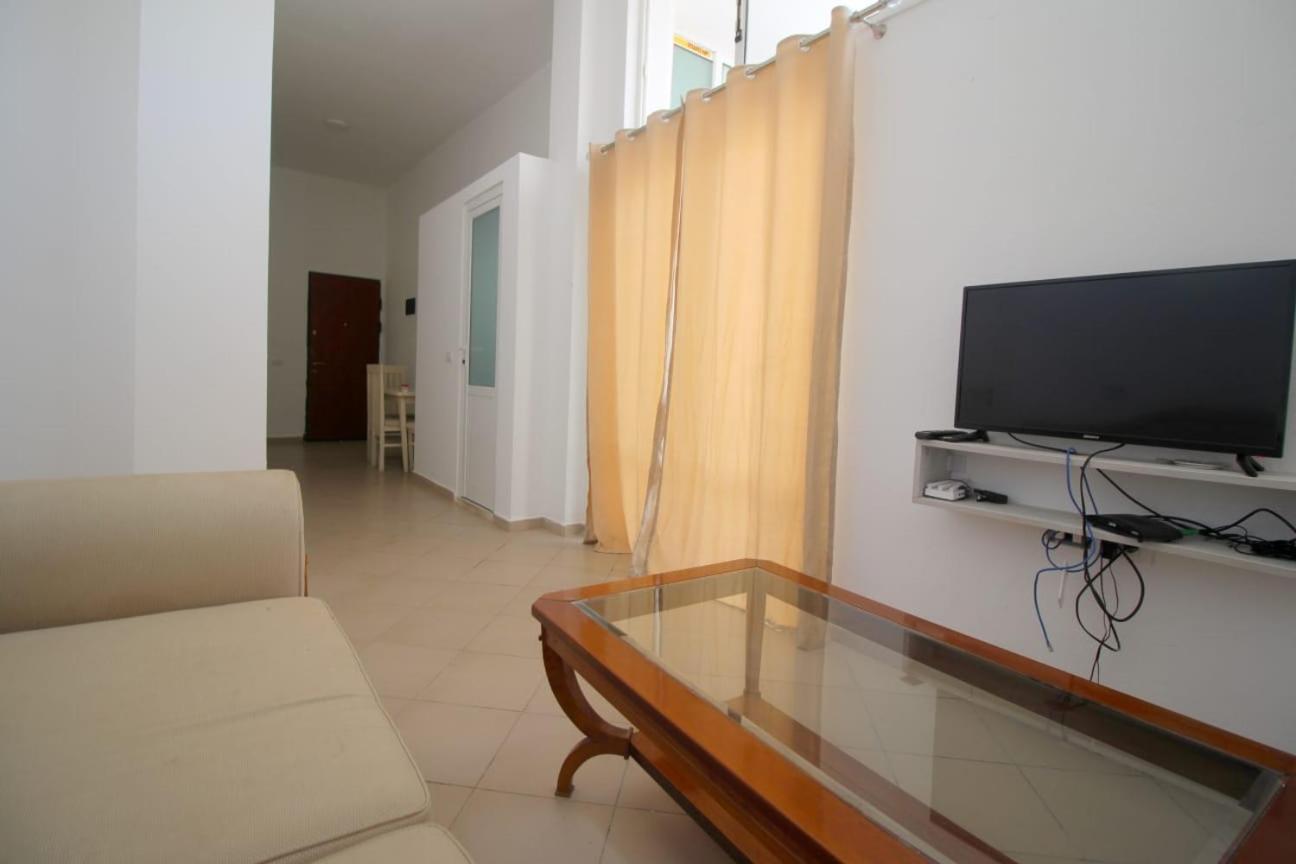 Hostel K13 Saranda Zewnętrze zdjęcie