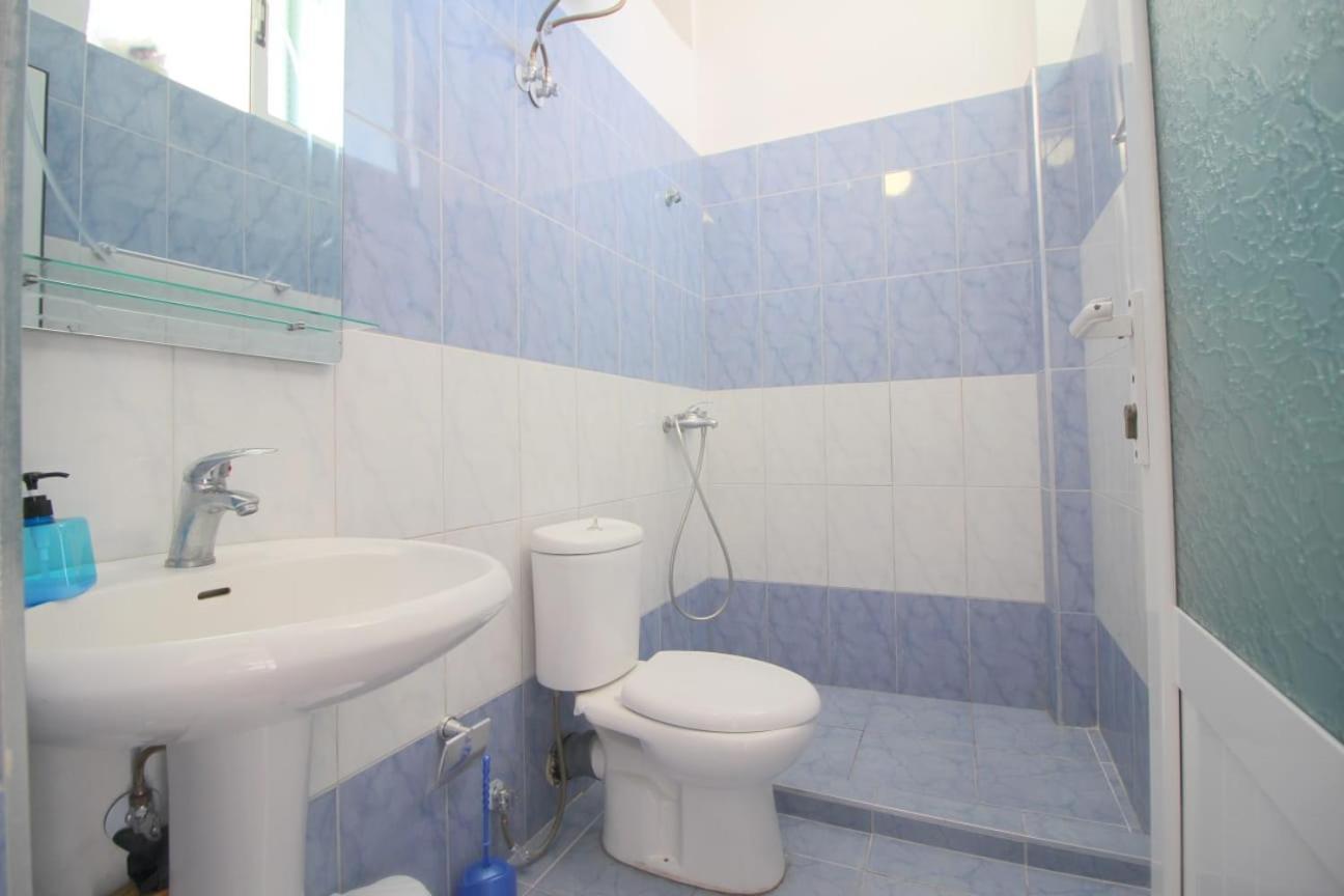 Hostel K13 Saranda Zewnętrze zdjęcie