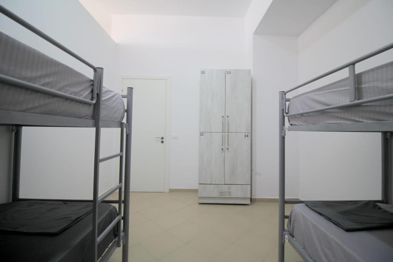 Hostel K13 Saranda Zewnętrze zdjęcie