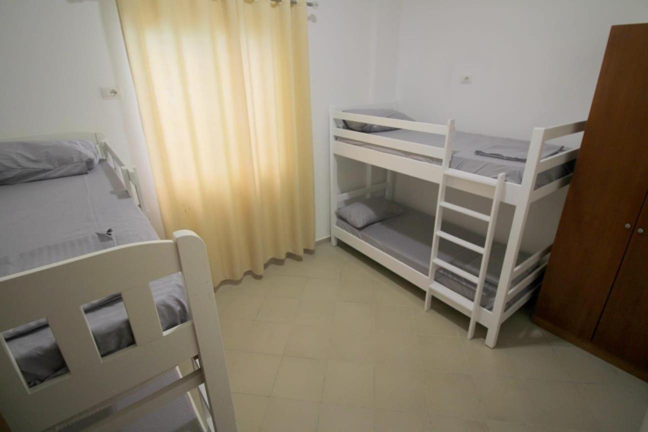 Hostel K13 Saranda Zewnętrze zdjęcie