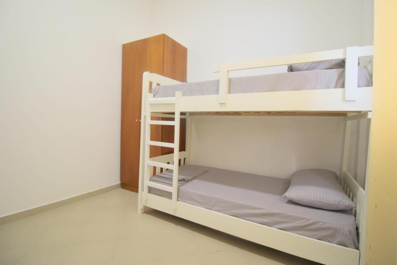 Hostel K13 Saranda Zewnętrze zdjęcie