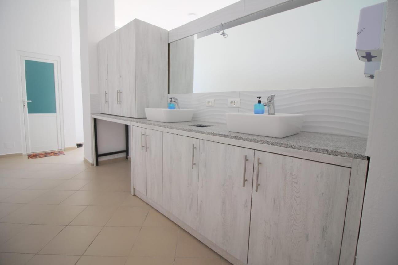 Hostel K13 Saranda Zewnętrze zdjęcie