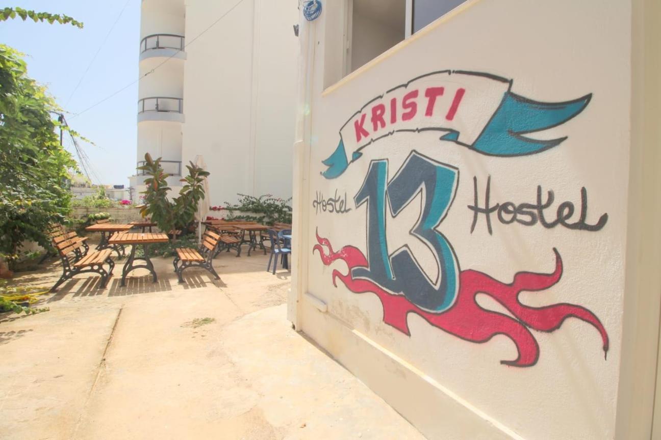 Hostel K13 Saranda Zewnętrze zdjęcie